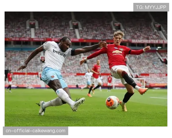 西汉姆联深陷降级区挣扎 主场逼平曼城取宝贵一分 西汉姆联深陷降级区挣扎 主场逼平曼城取宝贵一分